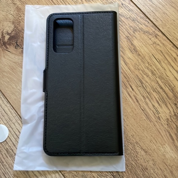 Zagg Defence Folio S20 FE 5G Case - Picture 6 of 6